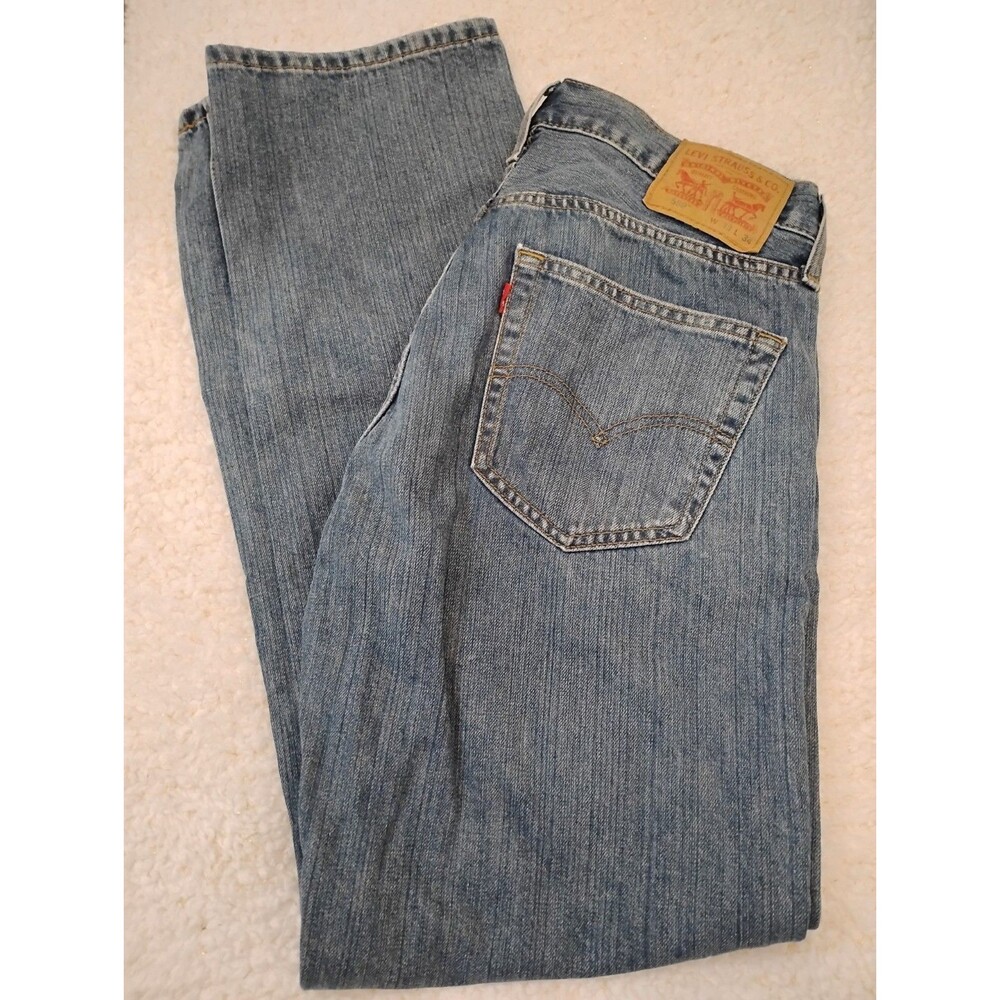 Levis 559 Mens Jeans 33 X 34(32) Relaxed Straight Fit Medium Wash Denim Pocket